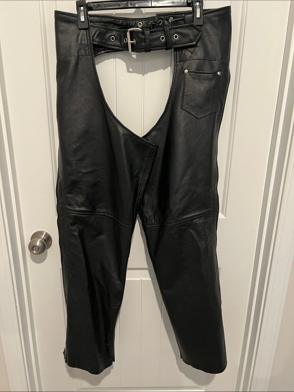 UNIK Leather Apparel Black Leather Bib Chaps with Waist Belt Women’s M